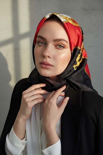 Vissona %100 Twill İpek Monogram Ve Barok Desenli Siyah - Kırmızı Renkli 90x9...