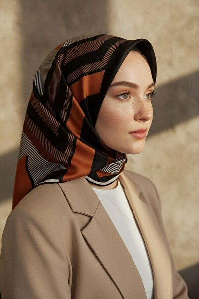 Vissona % 57 İPEK % 43 VİSKON Twill İpek Geometrik Desenli Taba - Siyah Renkl...