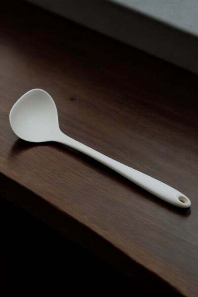 Dore Voir Silicone Soup Ladle Cream Colored Special Series