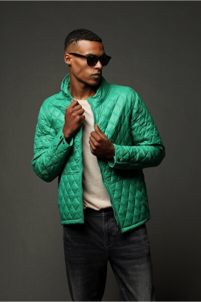 Kiğılı Mock Neck Pocketed Zippered Windproof Quilted Sports Coat