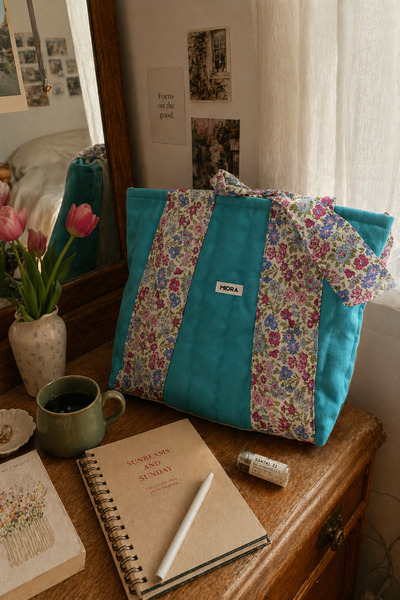 MIORA BAG Mavi Çiçek Desenli Omuz Çantası- Şık & Geniş Tote