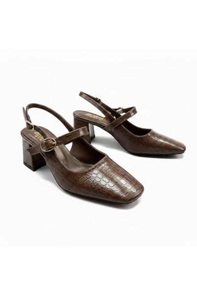 AZR Klin Heel Shoes with Doka Dateyl on the Back