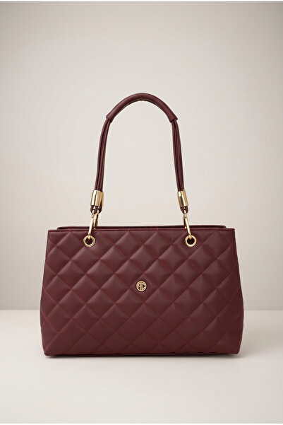 LYRA Bags & Accessories حقيبة يد وكتف نسائية من LYRA، لون أحمر داكن، نمط مربع...