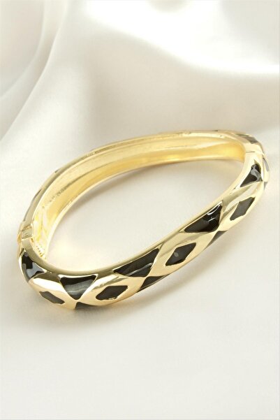 ZERO LAND Ilkeshop Triangle Embroidered Enamel Handcuff Bracelet (221345) - B...