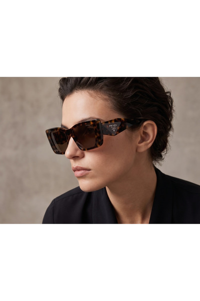 Prada Kadın Güneş Gözlüğü Uv400 55-18-145 NT26700233