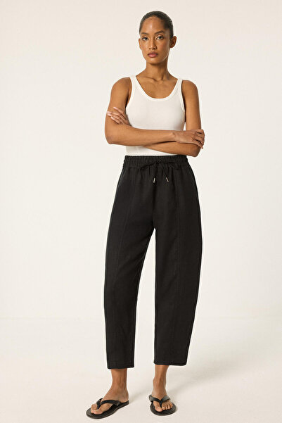 Touché Privé Linen carrot pants with elastic waist