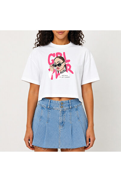 URBANTRENDSTORE Crop T-shirt με λευκό σχέδιο, άνετη εφαρμογή, ακατέργαστη κοπ...