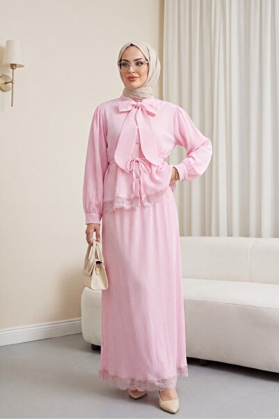 Modamorfo Lace Collar and Tie-Waist Skirt, Pleated Crepe Suit - Pink