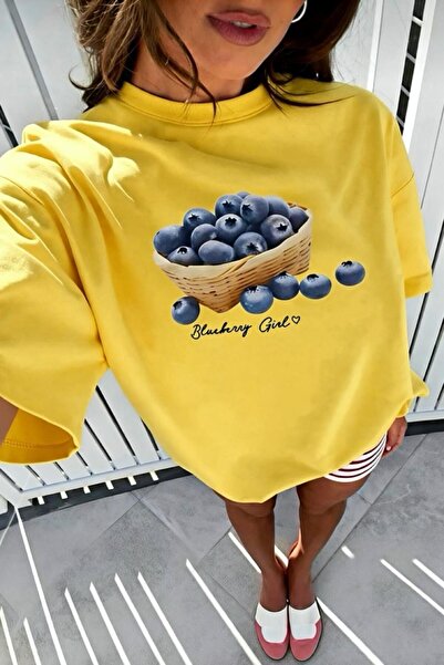 Oksit تي شيرت نسائي من القطن بتصميم Blueberry Girl مطبوع بمقاس كبير