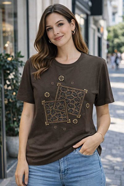 LOVE YUVARLAK YAKA TAŞLI T-SHIRT