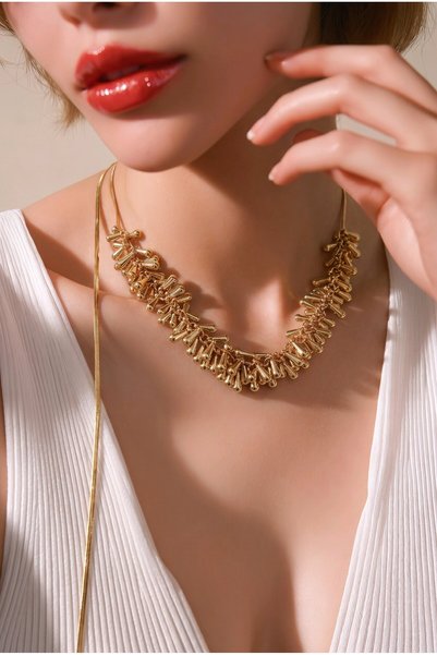 FASHION Elegant Leaf Shaped Dangle Gold Color Necklace