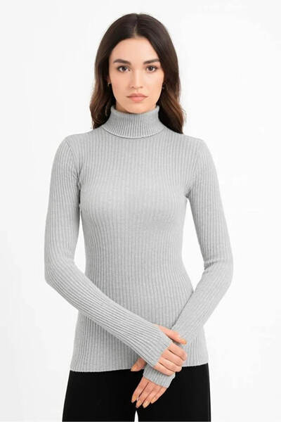 ALDAIYR Turtleneck Ribbed Pullover with Finger Loop Sleeve Detail