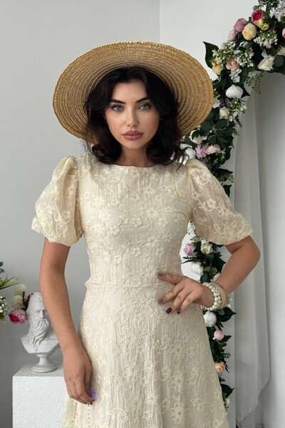 Julidress فستان طويل فاخر بأكمام بالون مطرزة
