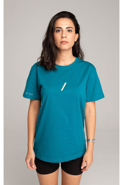 Basic T-Shirt