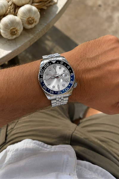 Homies Men's Wristwatch Steel Band Silver Color Original Gift Box and Bracele...