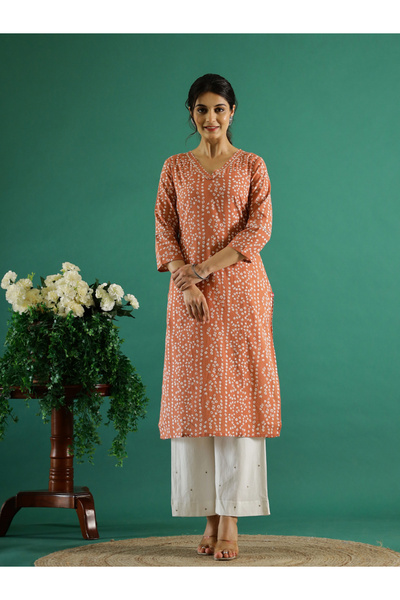 Sanskrutihomes By Styli Peach Bandhani Print V Neck Kurta