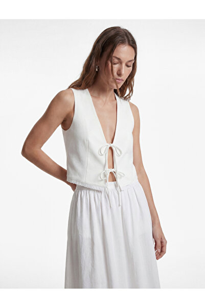 Koton X Sibil Çetinkaya - Linen Blend Lace Detailed Bow Front Tie Crop Vest