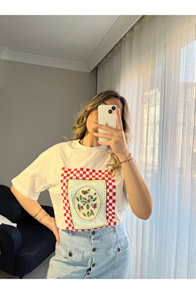 Renkli Çiçek Baskılı Kısa Kol Basic Flower T-Shirt