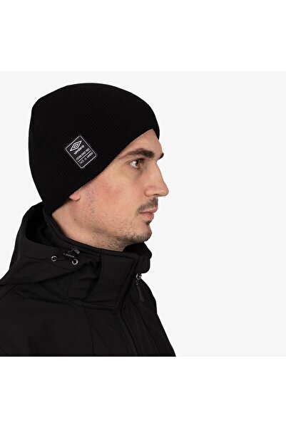 UMBRO ESSENTIALS BEANIE