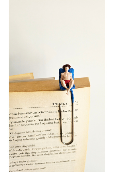 Miniabox GÜNEŞLENEN ADAM KİTAP AYRACI