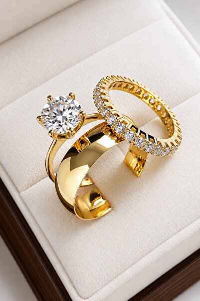 Crystal Diamond Zirconia Işıklı kutusunda, kararmayan alyans, tamtur ve tekta...