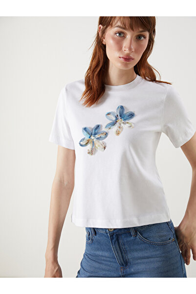 LC Waikiki Nevavm Embroidered with Difference 100% Cotton Women's T-Shirt