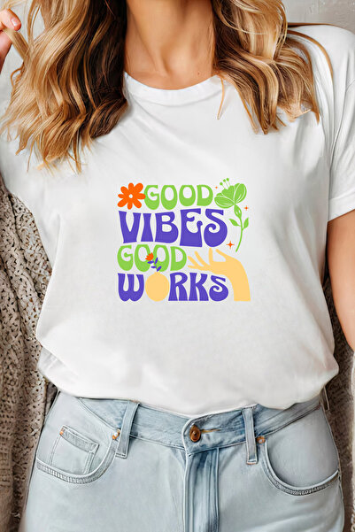 Sarah's Boutique Women's T-shirt – 100% cotton – Good Works