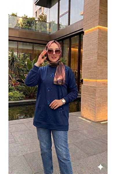 aymiraa Star Detailed Sequin Embroidered Hijab Sweatshirt
