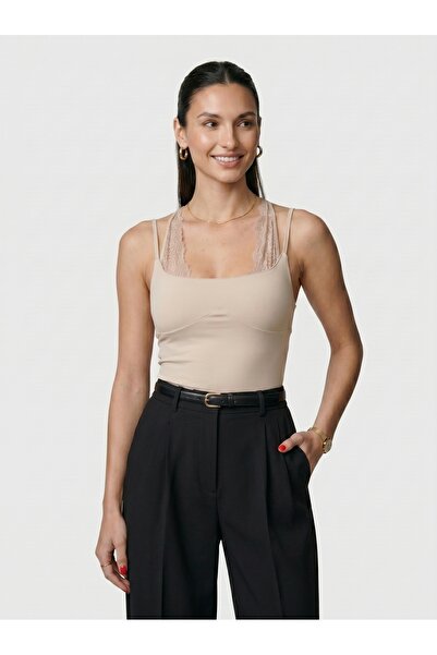 Noe Collection Kadın Dantel Yaka İnce Askılı Çıtçıtlı Body Slim Fit Dar Kalıp...
