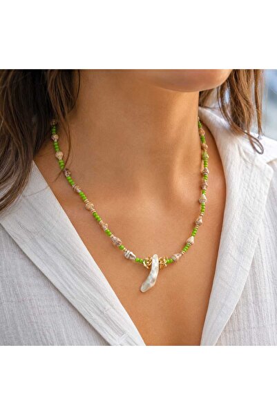 ORENDAJEWELRY Yeşil Kristal Taşlı Deniz Kabuklu Detaylı Kolye