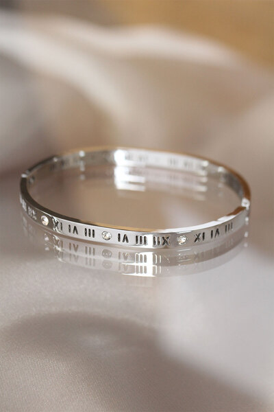 OGHAMAY 316L Steel Roman Numeral Silver Color Bracelet Handcuffs