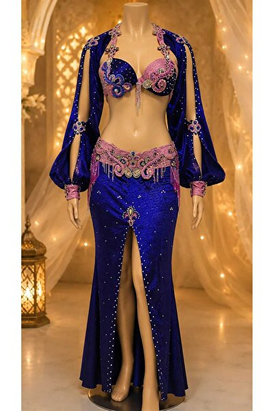 Diamonds_Outfits Costum de dans oriental lucrat manual, cu mărgele de cristal...