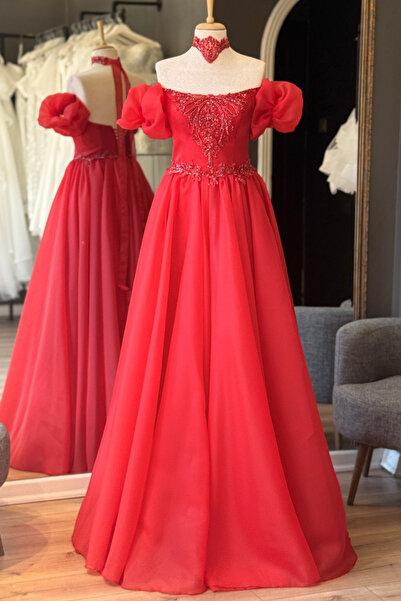 Lenta Moda Kırmızı Kayık Yaka Dantel Detaylı Karolin Abiye ve Gece Elbisesi