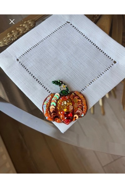 Hatice sakallı design 1 Servetă de prezentare cu dovleac împodobit cu pietre