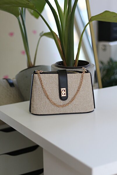 Moom Bag Kadın Siyah Hasır Kilit Zincir Detaylı Askılı Omuz Çantası