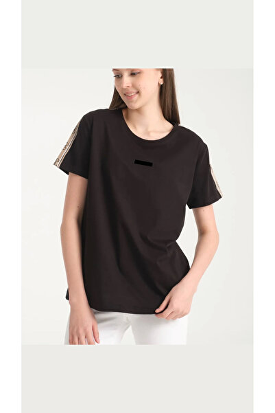G KOLU ŞERİTLİ T-SHIRT