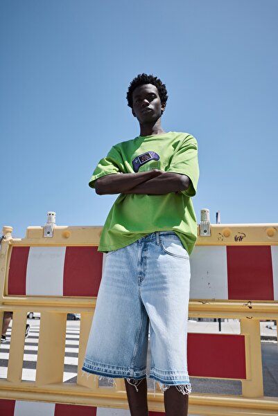 Pull & Bear Yıpratılmış paçalı skater bermuda