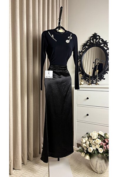 MYGROUP Elegant Two-Piece Maxi Evening Dress Featuring a Satin Skirt and a Se...