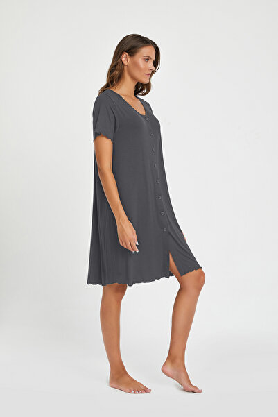 CAROLINE Buttoned Nightgown