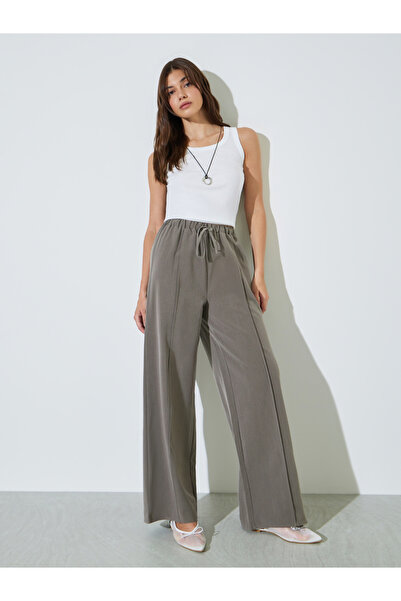 Styli Grey Solid Elastic Waist Wide Leg Pants