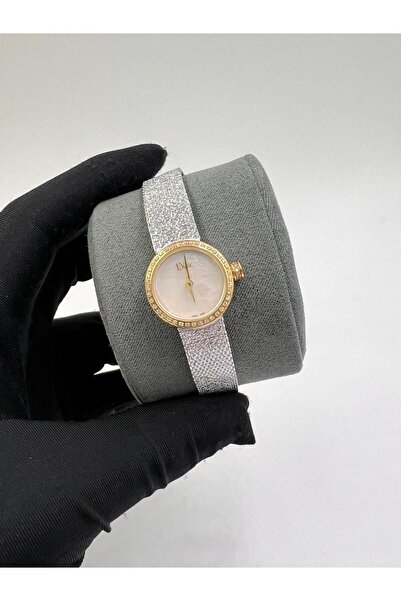 watchee Master quality battery operated watch for ladies (woman)