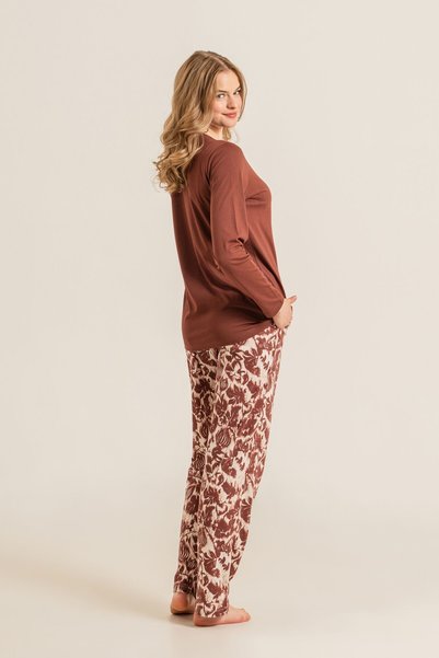 Pierre Cardin Costum de pijama maro cu mâneci lungi pentru femei PC9264-S-V1