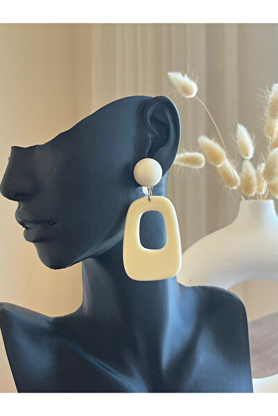 Büyük Hanım Geometric Style White Acrylic Earrings