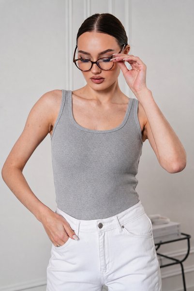 brz braazi Women's Ribbed Look Thick Strap Basic Blouse Undershirt