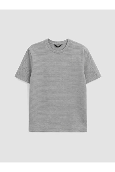 LC Waikiki Regular Fit Basic T-Shirt