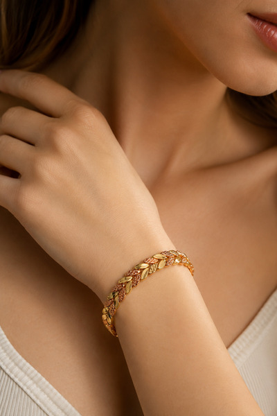 İyyaKee Leaf Patterned Women's Copper Bracelet Authentic Handcrafted Adjustable Design