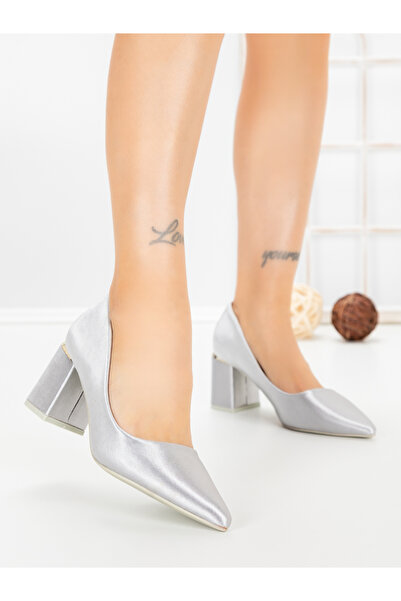 Festissimo Pantofi cu toc gros argintii din material textil Silveta