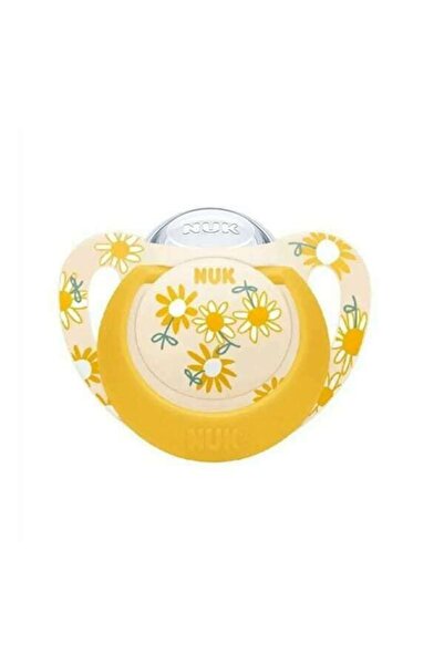 Nuk | Star Ορθοδοντική Πιπίλα Σιλικόνης Με Θήκη 6-18m Κιτρινη | 1τμχ