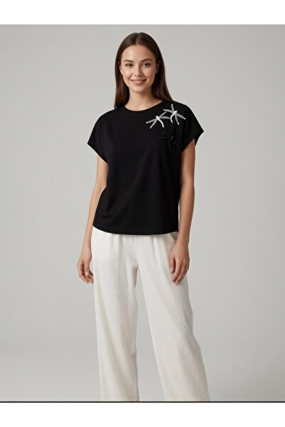 Selence Women's Shoulder Detailed Pearl Dragonfly Embroidered T-Shirt Black