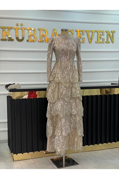 bykubraseven Pul Payet İşlemeli Dik Yaka Kat Kat Volanlı Tesettür Abiye Elbise